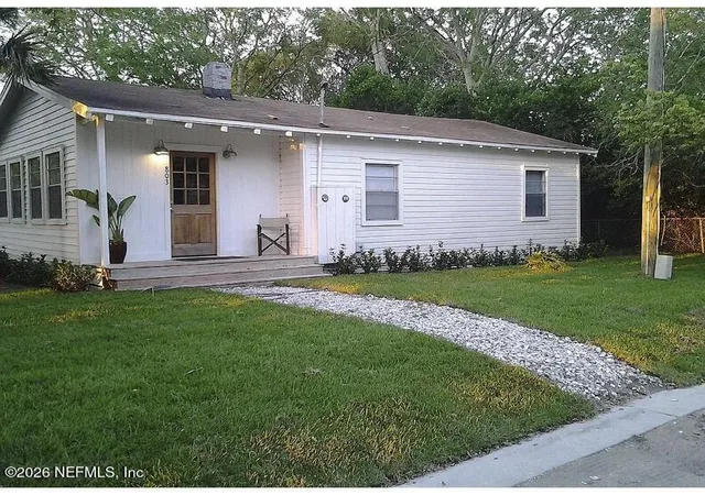 Photo 1 of Single family home for sale at 803 San Fernando St, Fernandina Beach, FL 32034 | MLS# 2149553 | Listing updated on 2026-07-30