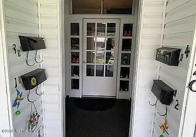 4th image of 720 Walnut St, Green Cove Springs, FL 32043 | MLS# 2148996