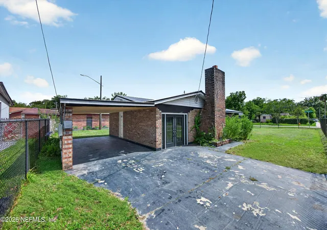 Photo 4 of Single family home for sale at 3842 Winton Dr, Jacksonville, FL 32208 | MLS# 2148991 | Listing updated on 2026-10-06