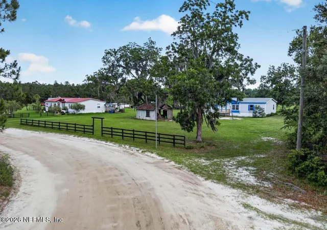 Homes for sale in Hilliard, FL | 18494 Broken Arrow Rd, Hilliard, FL 32046 | MLS# 2149065