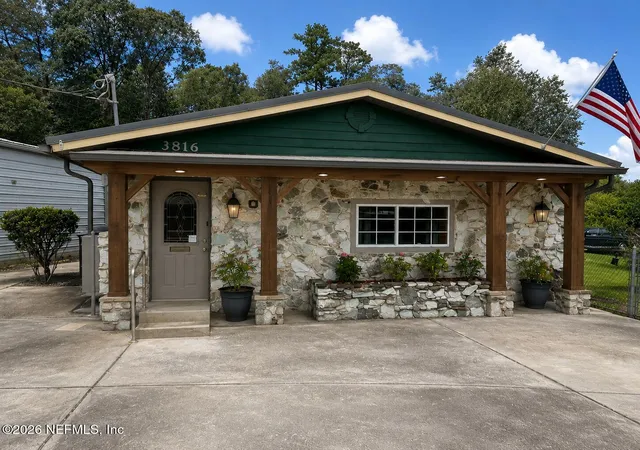 Photo 2 of Single family home for sale at 3816 Woodmere Ln, Middleburg, FL 32068 | MLS# 2149087 | Listing updated on 2026-09-02