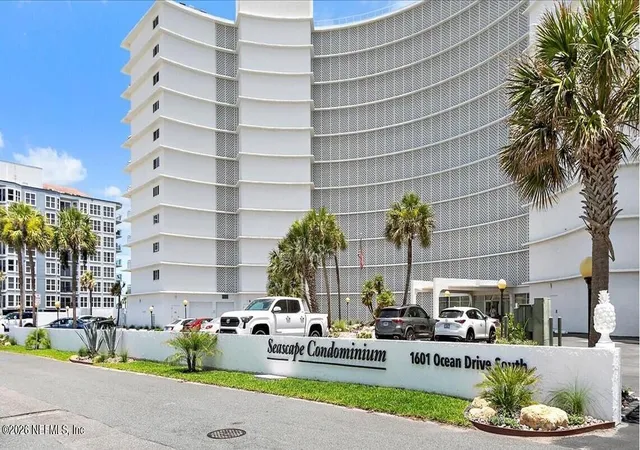 2nd image of 1601 Ocean Dr S #205, Jacksonville Beach, FL 32250 | MLS# 2149164
