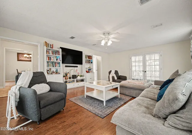 5th image of 8957 Yarmouth Rd, Jacksonville, FL 32257 | MLS# 2149200