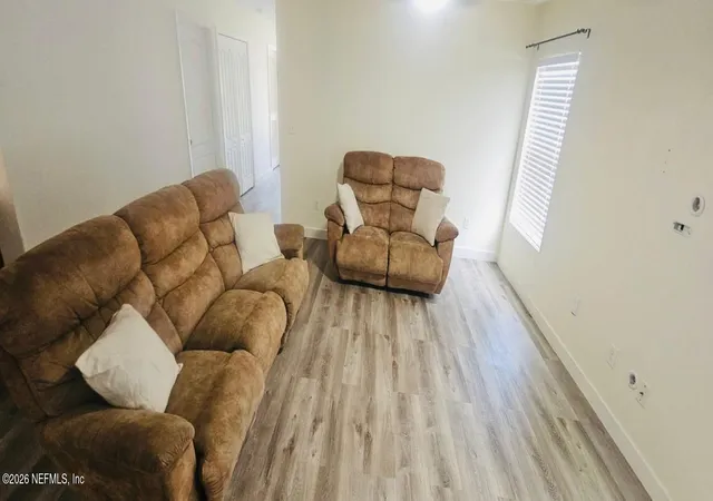 Photo 4 of Single family home for sale at 5463 Old Colony Dr, Jacksonville, FL 32222 | MLS# 2149421 | Listing updated on 2026-06-24