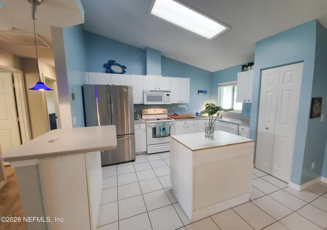 3rd image of 29 Royal Oak Dr, Palm Coast, FL 32164 | MLS# 2149324