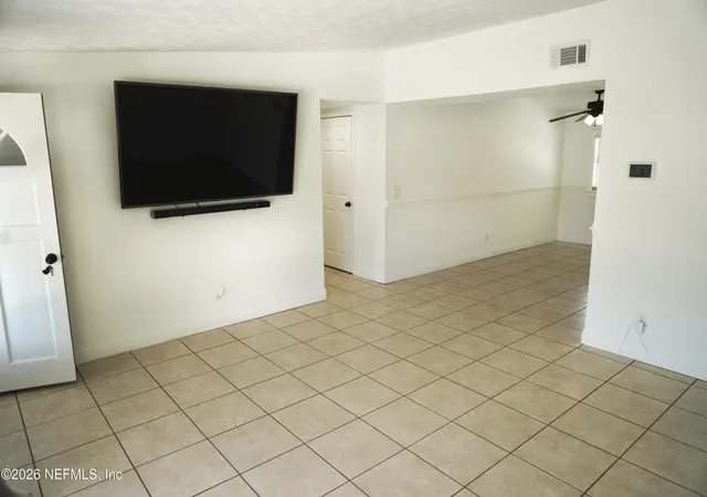 Photo 3 of Single family home for sale at 106 River Dr, East Palatka, FL 32131 | MLS# 2149478 | Listing updated on 2026-07-26