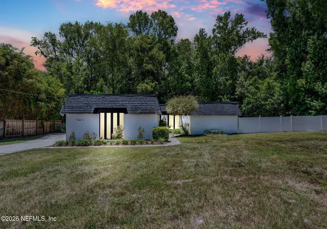 Homes for sale in Orange Park, FL | 2286 W Laurel Grove Ln, Orange Park, FL 32073 | MLS# 2150379