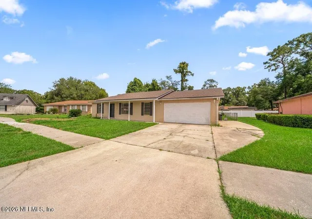 Photo 3 of Single family home for sale at 1235 Squirrel Ln N, Jacksonville, FL 32218 | MLS# 2149617 | Listing updated on 2026-09-14