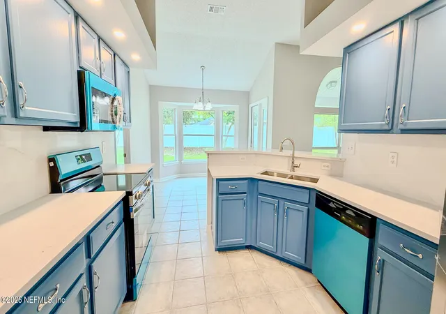 Photo 3 of Single family home for sale at 9832 Oxford Sta Dr, Jacksonville, FL 32221 | MLS# 2149596 | Listing updated on 2026-09-12