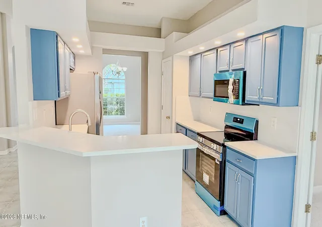 Photo 3 of Single family home for sale at 9832 Oxford Sta Dr, Jacksonville, FL 32221 | MLS# 2149596 | Listing updated on 2026-09-12