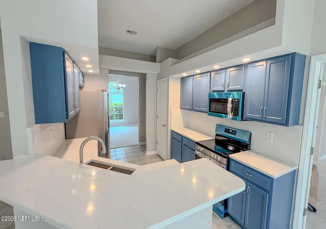 Photo 4 of Single family home for sale at 9832 Oxford Sta Dr, Jacksonville, FL 32221 | MLS# 2149596 | Listing updated on 2026-09-12
