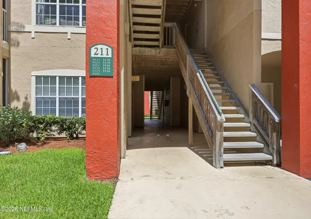 Homes for sale in Ponte Vedra Beach, FL | 211 Colima Court, Ponte Vedra Beach, FL 32082 | Houzeo