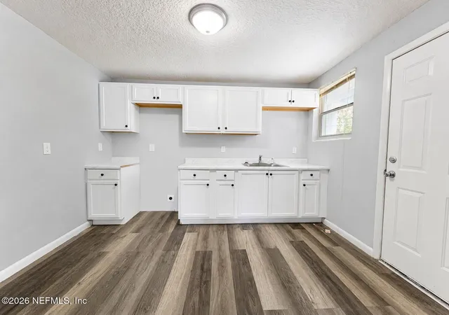 4th image of 1349 W 14Th St, Jacksonville, FL 32209 | MLS# 2149485
