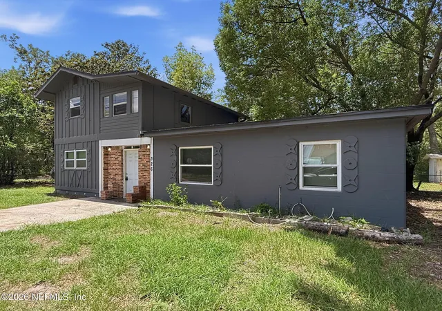 Photo 2 of Single family home for sale at 326 Cahoon Rd S, Jacksonville, FL 32220 | MLS# 2149546 | Listing updated on 2026-09-03