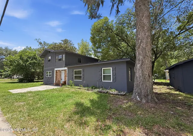 Photo 3 of Single family home for sale at 326 Cahoon Rd S, Jacksonville, FL 32220 | MLS# 2149546 | Listing updated on 2026-09-03