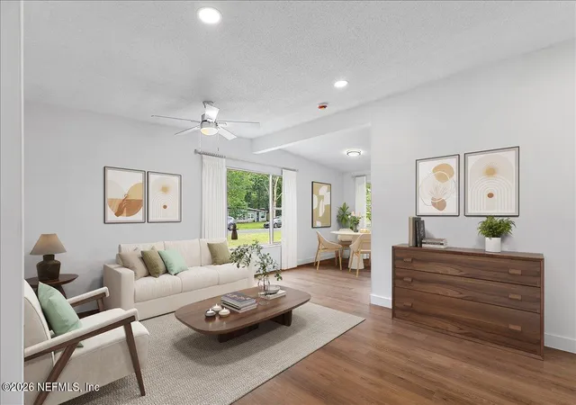 Photo 3 of Single family home for sale at 6903 Clovis Rd, Jacksonville, FL 32205 | MLS# 2150074 | Listing updated on 2026-08-31