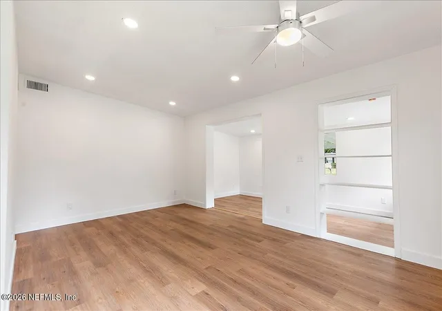 Photo 4 of Single family home for sale at 6903 Clovis Rd, Jacksonville, FL 32205 | MLS# 2150074 | Listing updated on 2026-08-31
