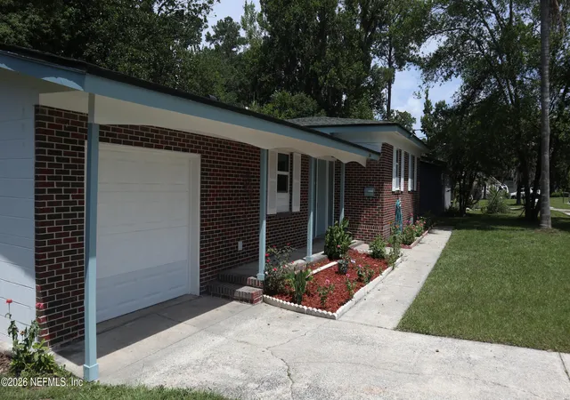 2nd image of 2860 Emily Ln W, Jacksonville, FL 32216 | MLS# 2150934