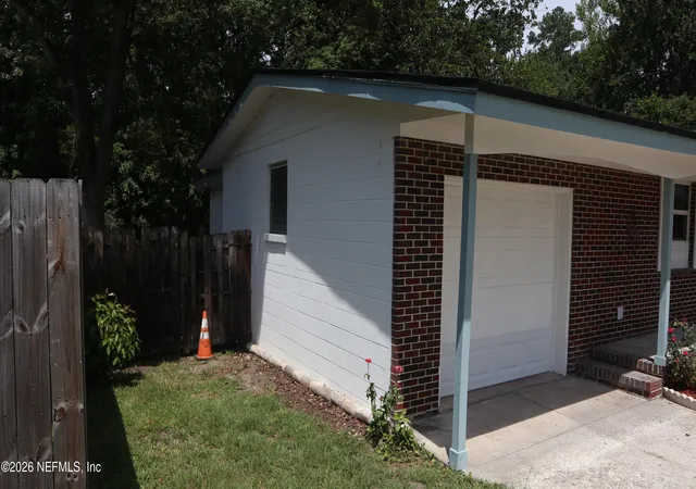 5th image of 2860 Emily Ln W, Jacksonville, FL 32216 | MLS# 2150934