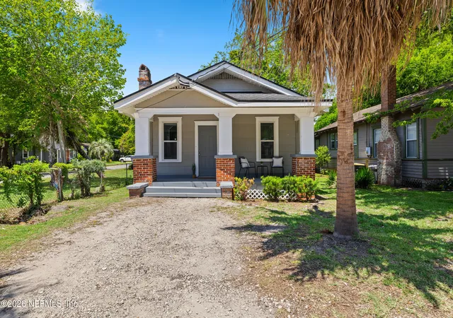 Photo 1 of Single family home for sale at 698 Bridal Ave, Jacksonville, FL 32205 | MLS# 2150336 | Listing updated on 2026-10-08