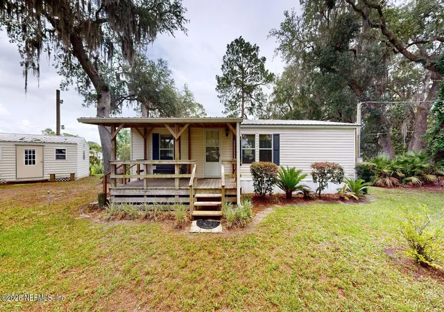 Homes for sale in Satsuma, FL | 142 Waterside Ave, Satsuma, FL 32189 | MLS# 2150043
