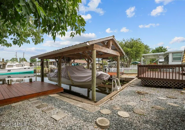 Photo 4 of Manufactured home for sale at 41 Scott St, Welaka, FL 32193 | MLS# 2149715 | Listing updated on 2026-08-02