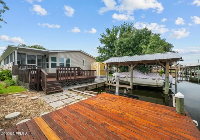 Photo 5 of Manufactured home for sale at 41 Scott St, Welaka, FL 32193 | MLS# 2149715 | Listing updated on 2026-08-02