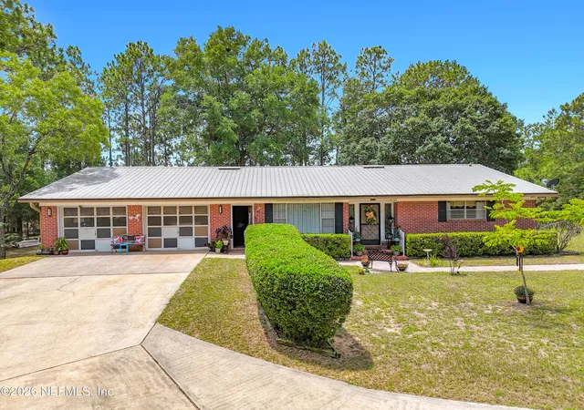 1st image of 110 Patch St, Interlachen, FL 32148 | MLS# 2149857