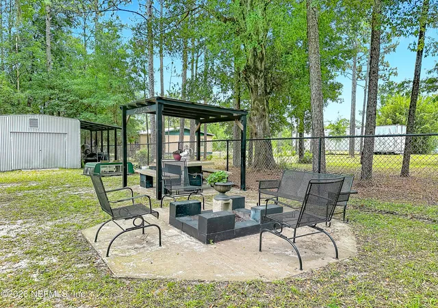 26th image of 110 Patch St, Interlachen, FL 32148 | MLS# 2149857