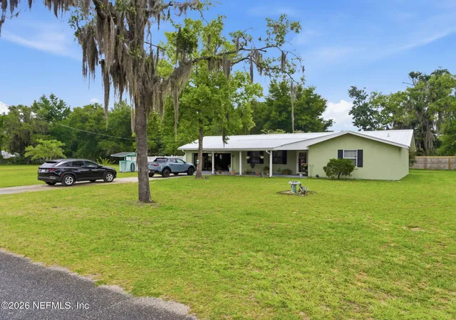 2nd image of 334 7th Wy, Interlachen, FL 32148 | MLS# 2150024
