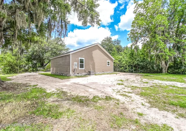 Homes for sale in Glen St. Mary, FL | 9765 S Glen Ave, Glen St. Mary, FL 32040 | MLS# 2150044