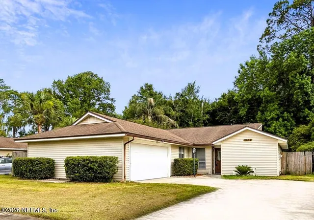 Photo 1 of Single family home for sale at 3632 Ballestero Dr S, Jacksonville, FL 32257 | MLS# 2150093 | Listing updated on 2026-09-15