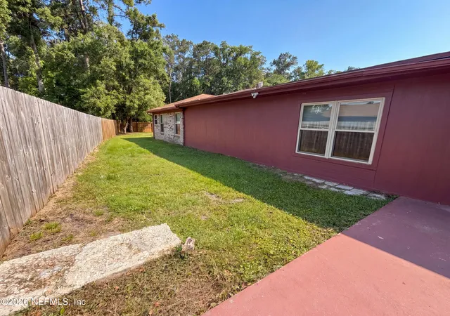 21st image of 841 Chalmet Ln, Jacksonville, FL 32218 | MLS# 2150052