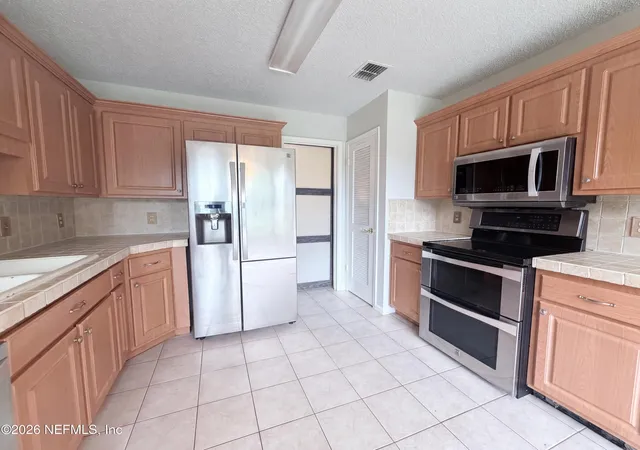 Homes for sale in Orange Park, FL | 2441 Longwood St, Orange Park, FL 32065 | MLS# 2150060