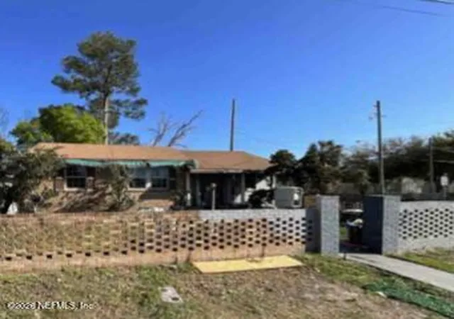 Photo 1 of Single family home for sale at 2203 Sherrington St, Jacksonville, FL 32209 | MLS# 2150070 | Listing updated on 2026-08-23