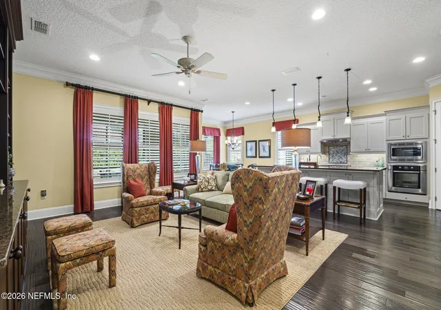 Photo 4 of Single family home for sale at 1363 Heritage Manor Dr, Jacksonville, FL 32207 | MLS# 2150219 | Listing updated on 2026-08-26