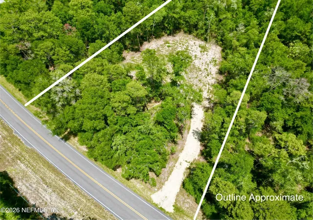 3rd image of 952 S Co Rd 21, Hawthorne, FL 32640 | MLS# 2150498