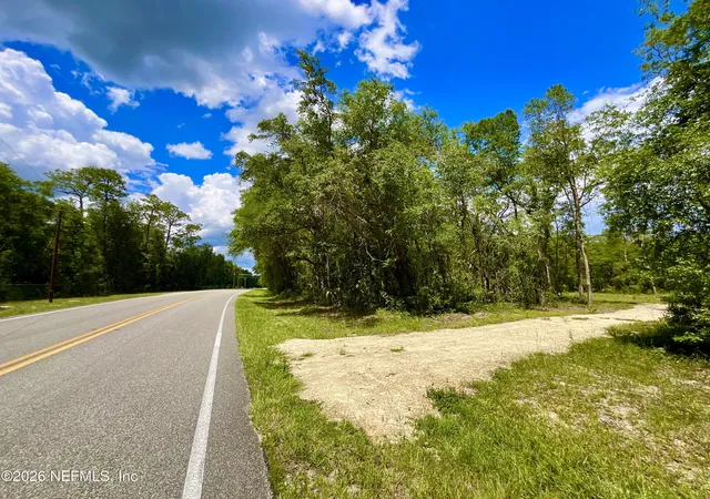 5th image of 952 S Co Rd 21, Hawthorne, FL 32640 | MLS# 2150498