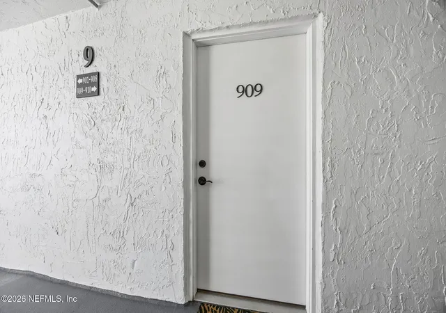 5th image of 1601 Ocean Dr #909, Jacksonville Beach, FL 32250 | MLS# 2150186
