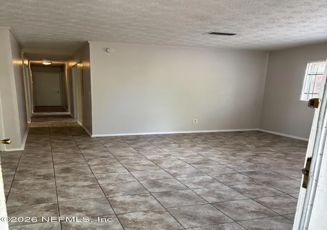 4th image of 2502 Robert St, Jacksonville, FL 32209 | MLS# 2150242