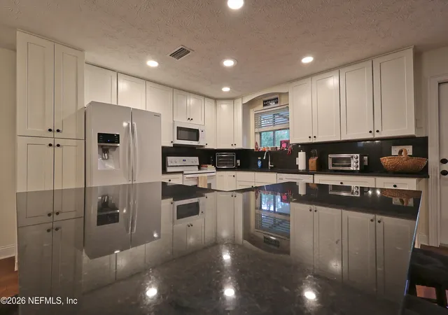 Photo 3 of Single family home for sale at 4162 Scenic Dr, Middleburg, FL 32068 | MLS# 2150277 | Listing updated on 2026-10-29
