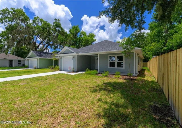 Photo 2 of Single family home for sale at 302 S 14th Street, Palatka, FL 32177 | MLS# 2150912 | Listing updated on 2026-09-02