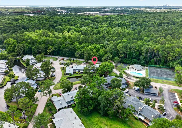 Homes for sale in Jacksonville, FL | 7701 Baymeadows Circle, Jacksonville, FL 32256 | Houzeo