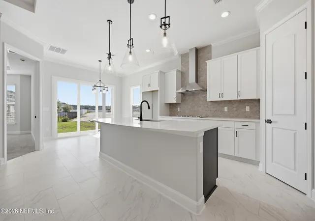 5th image of 810 Oaklawn Ct, Saint Augustine, FL 32092 | MLS# 2150489