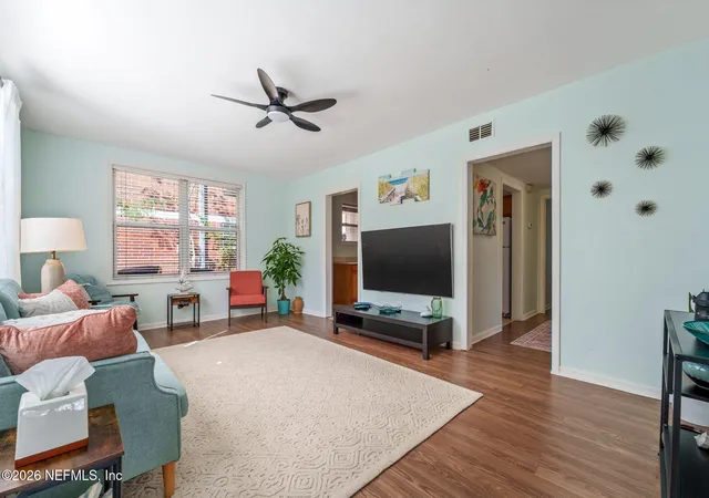 Listing Photo 5 - Condo for sale in building located at 1263 Wolfe St, Jacksonville, FL 32205