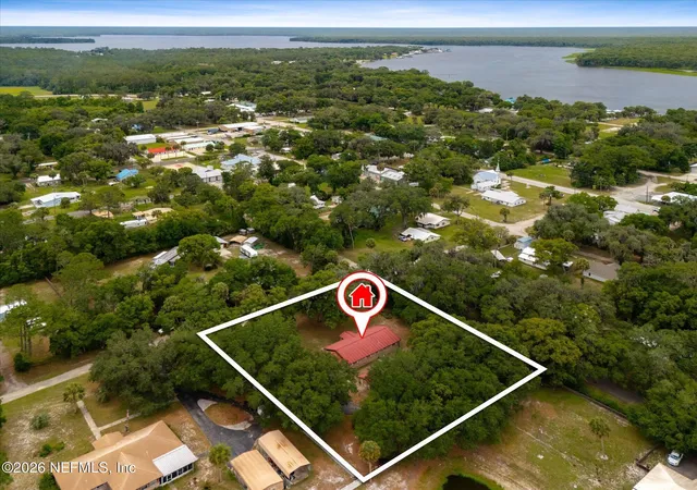 Photo 3 of Single family home for sale at 500 Walnut St, Welaka, FL 32193 | MLS# 2150548 | Listing updated on 2026-09-17