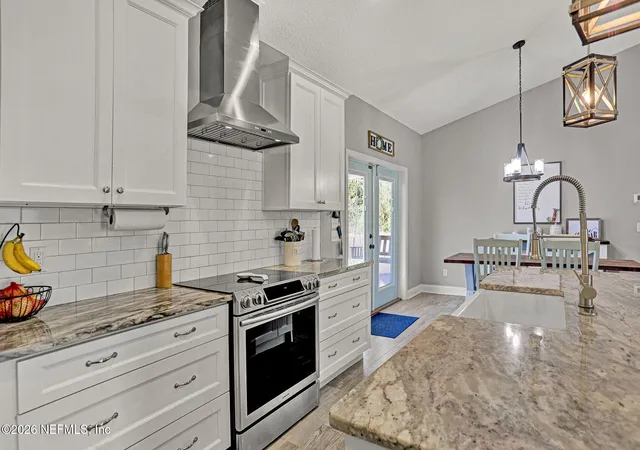 3rd image of 5608 Jones Creek Rd, Keystone Heights, FL 32656 | MLS# 2150571