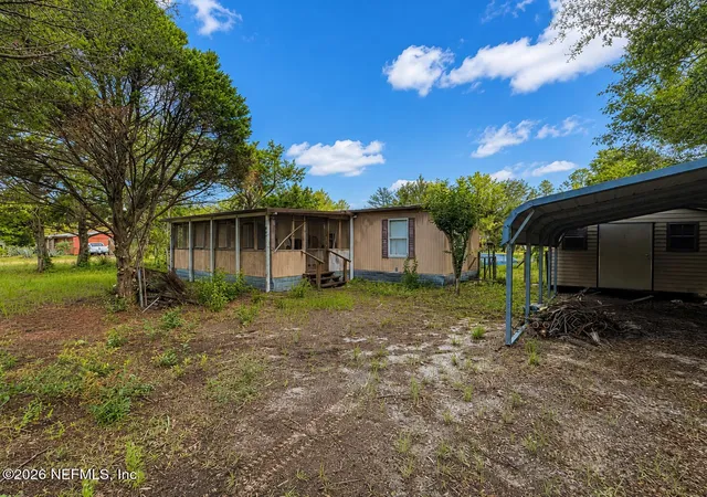 3rd image of 602 Junior Lake Dr, Interlachen, FL 32148 | MLS# 2150589