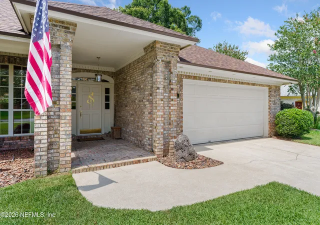 Photo 4 of Sale Pending at 3869 Marnie Pl, Jacksonville, FL 32223 | MLS# 2150682 | Listing updated on 2026-09-15
