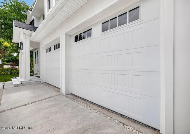 Photo 4 of Single family home for sale at 569 Myra St, Neptune Beach, FL 32266 | MLS# 2151373 | Listing updated on 2026-09-28